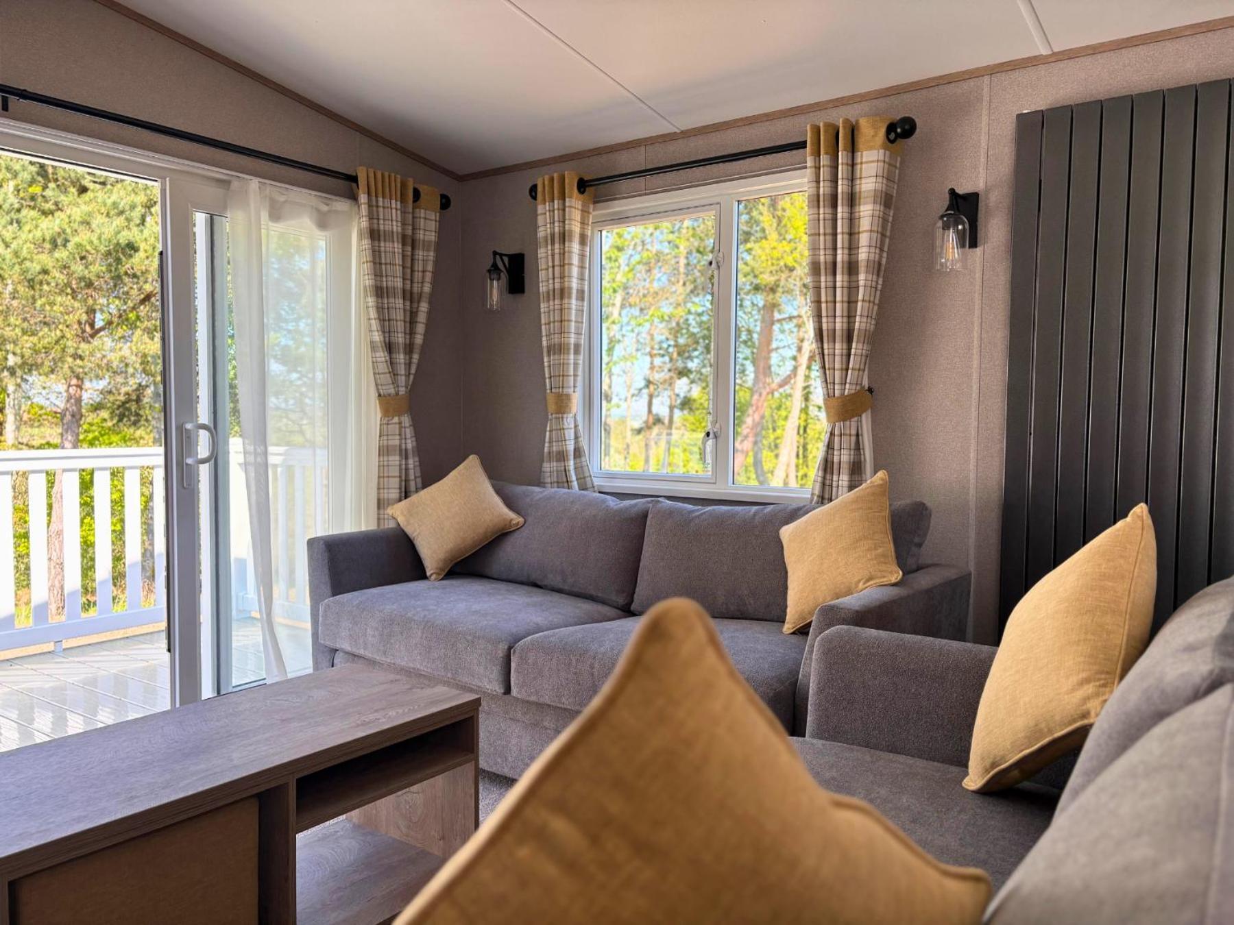 Linwater Caravan Park - Luxury Lodges And Static Caravans Near Edinburgh Newbridge (Lothian) Exterior foto