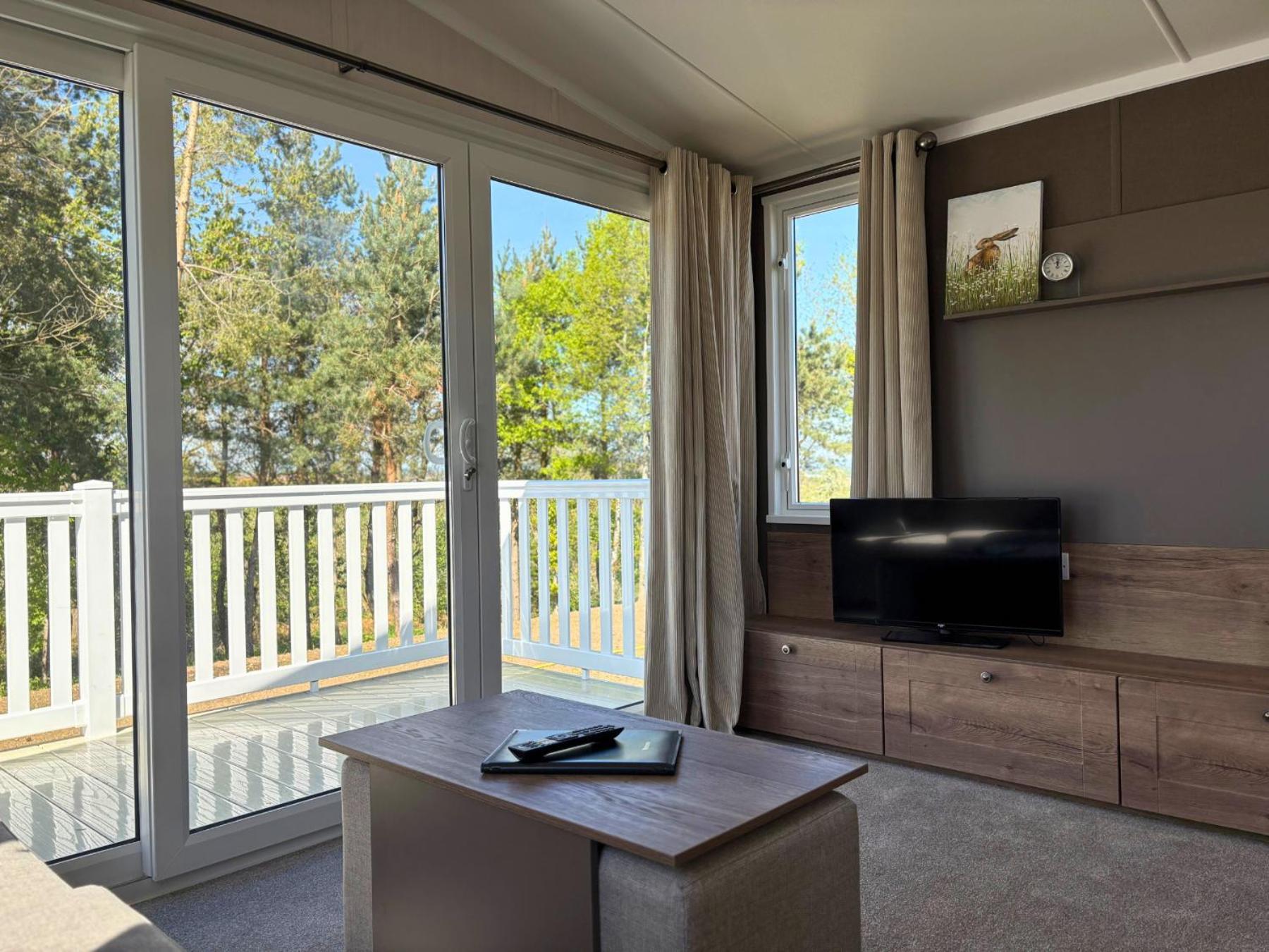 Linwater Caravan Park - Luxury Lodges And Static Caravans Near Edinburgh Newbridge (Lothian) Exterior foto