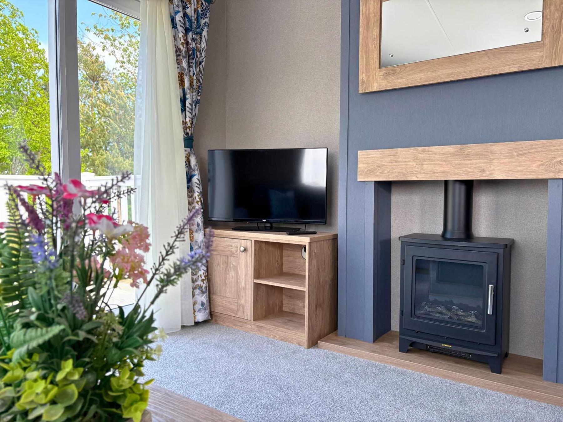 Linwater Caravan Park - Luxury Lodges And Static Caravans Near Edinburgh Newbridge (Lothian) Exterior foto